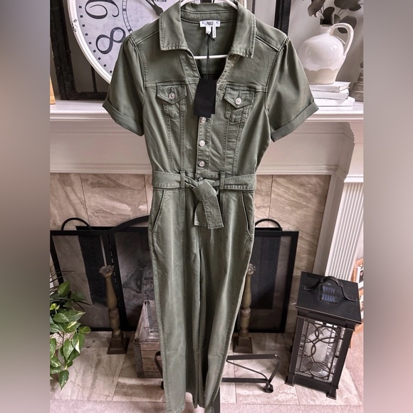 PAIGE Brooklyn Belted Jumpsuit in Vintage Ivy Green Size 00 Brand NWT!! - Picture 3 of 16